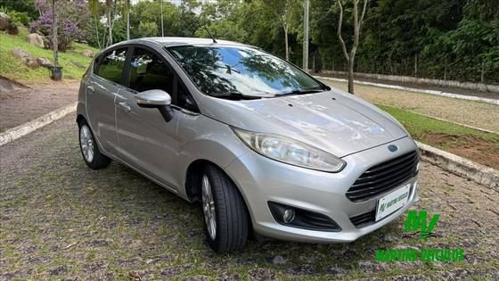 FORD FIESTA 1.6 TITANIUM HATCH 16V FLEX 4P POWERSHIFT